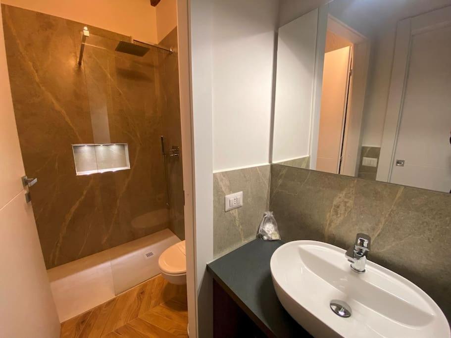 Brera Eleven Suite Deluxe มิลาน ภายนอก รูปภาพ